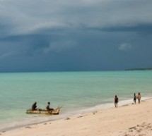 A piedi nudi nell’Oceano Indiano