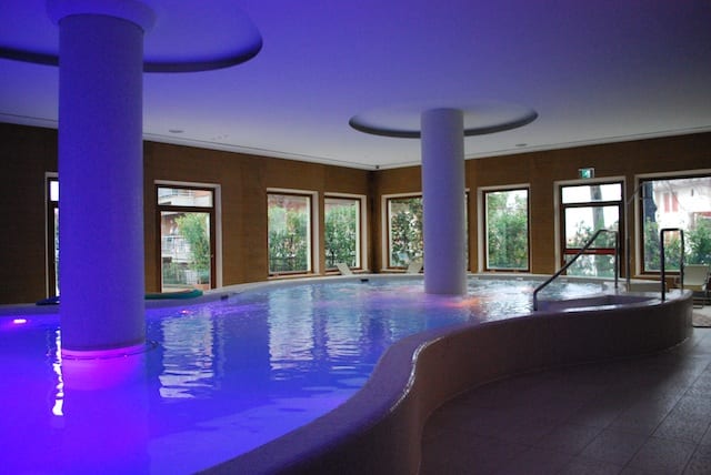 La piscina termale dell'Hotel Santa Chiara