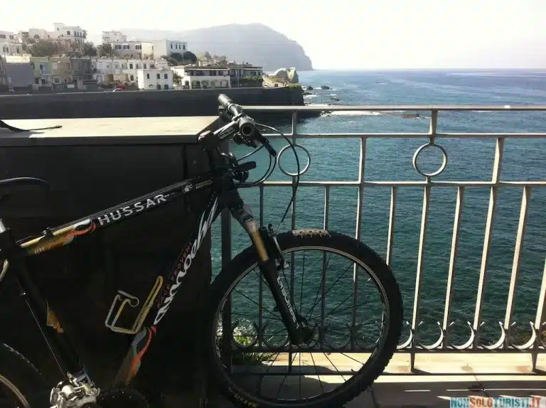 Ischia in mountain bike