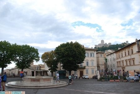 Piazza Santa Chiara - Assisi, Umbria