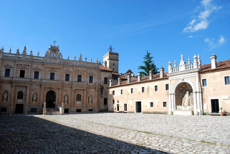 Certosa di San Lorenzo Padula Basilicata