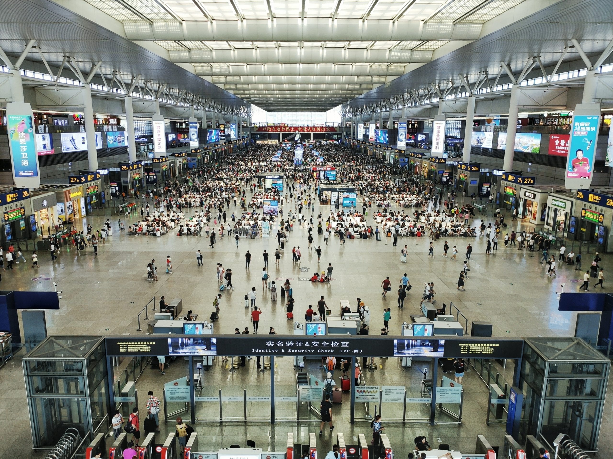 voli da milano malpensa a brindisi