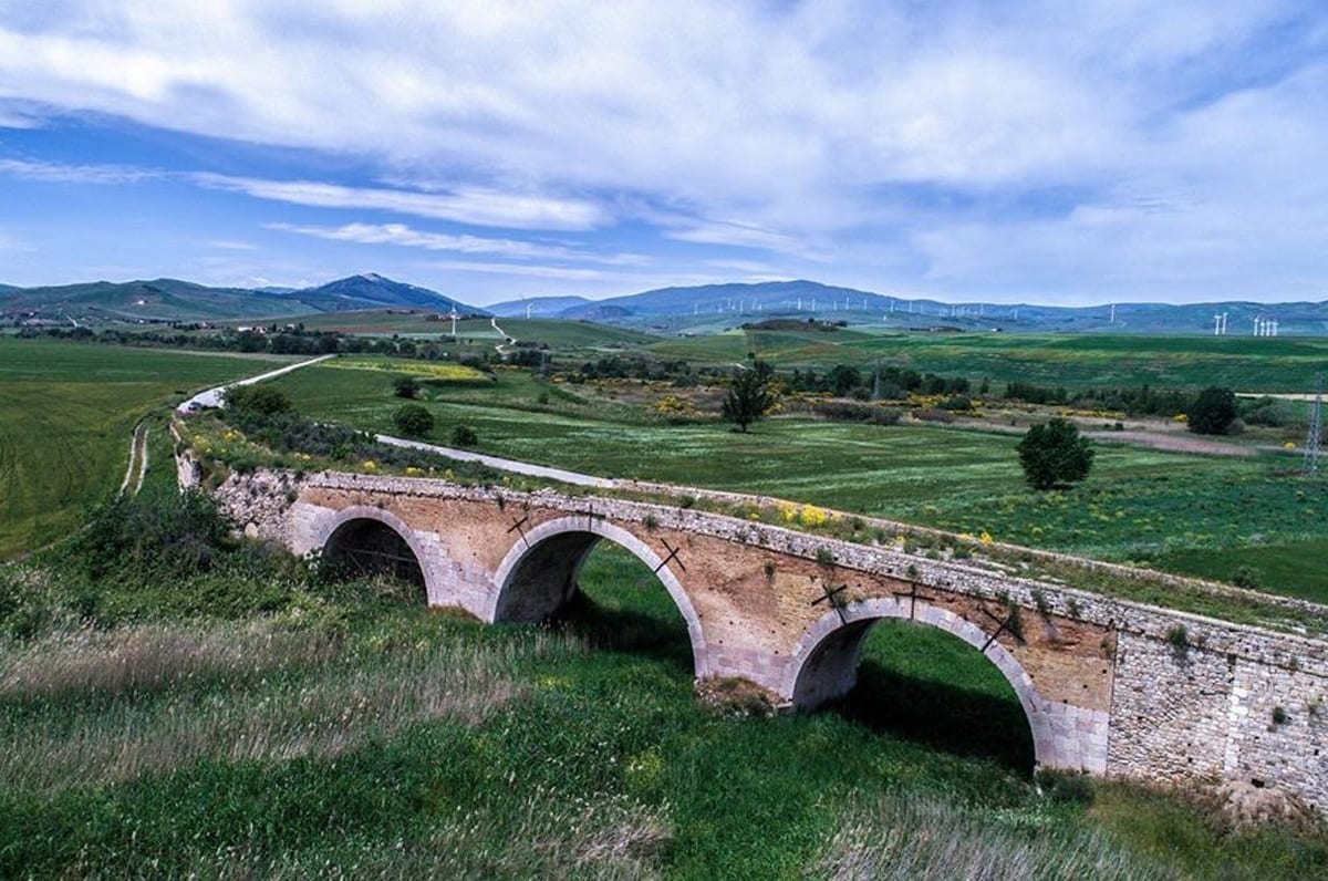 ponte romano in Puglia