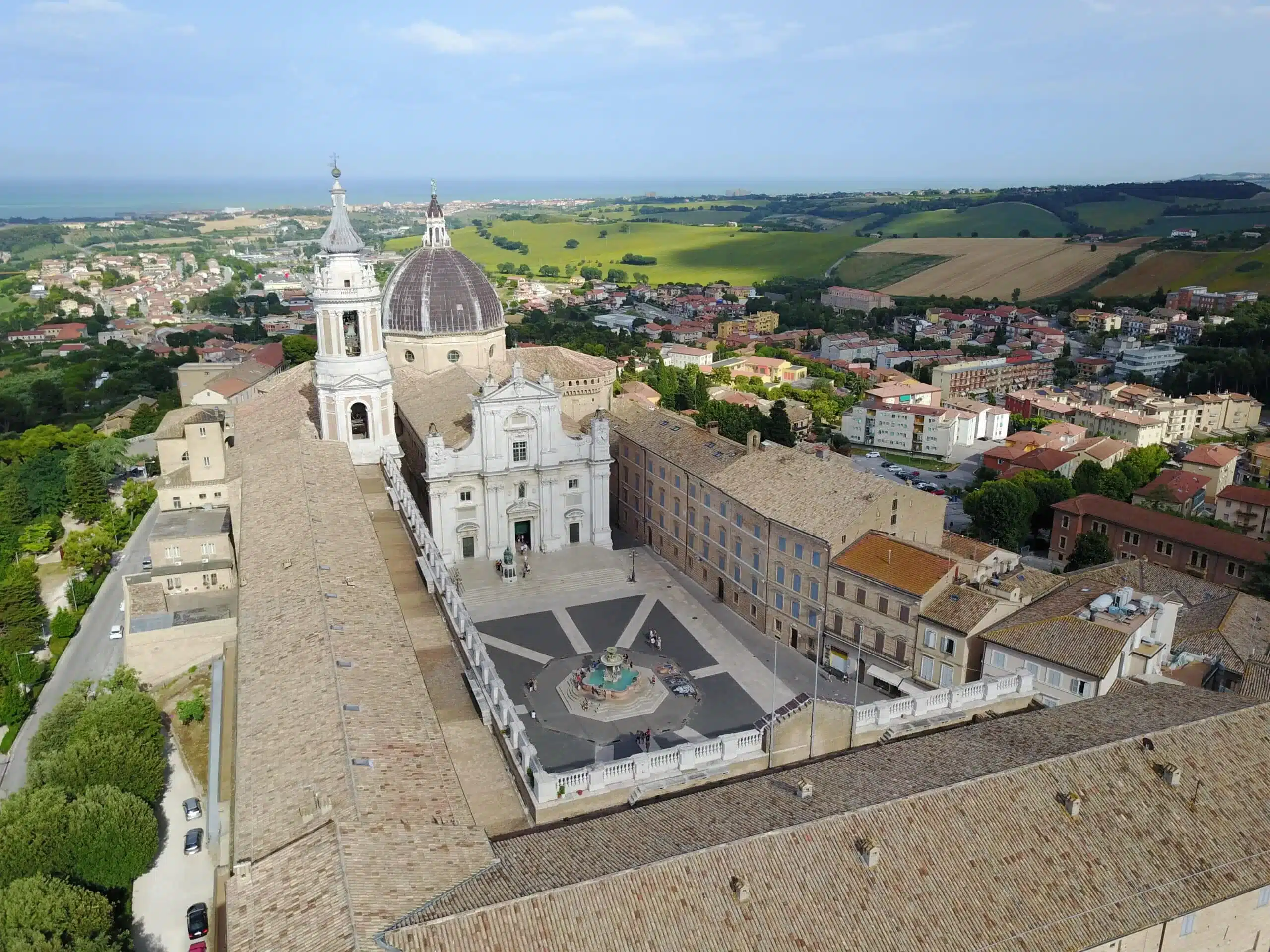 Visitare il Santuario della Madonna di Loreto nelle Marche