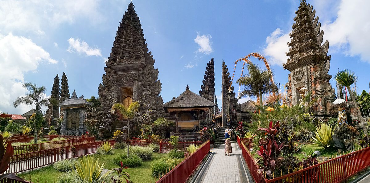 Ingresso al Pura Ulun Danu Batur