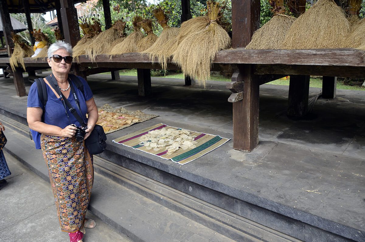 Pura Luhur Batukau donna