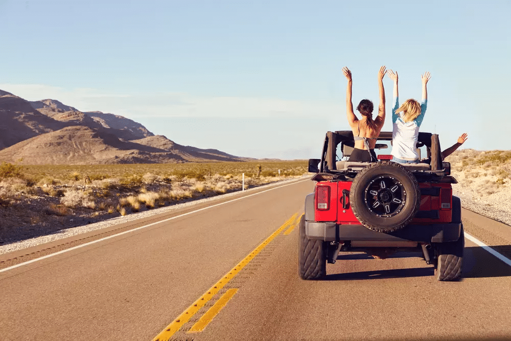 Come Preparare l’Auto per un Viaggio Lungo: Consigli su Controllo, Riparazione e Sostituzione dei Ricambi