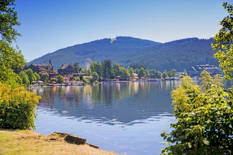 Paese sul lago Titisee, Germania
