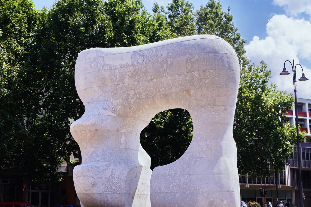 Statua di Henry Moore a Prato