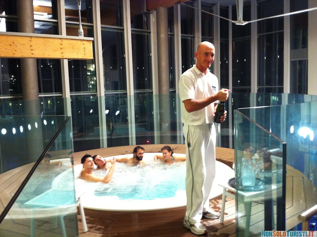 La jacuzzi dell'hotel Aqualux