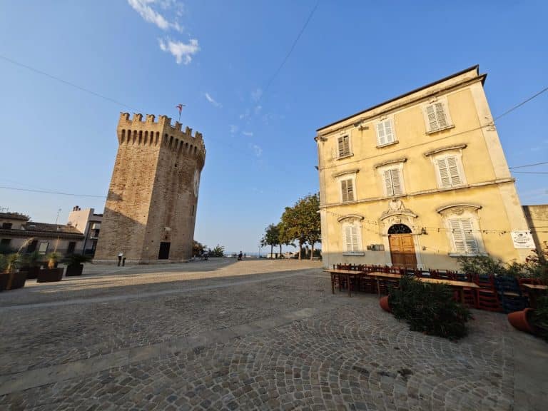 Torre dei Gualtieri a San Benedetto del Tronto